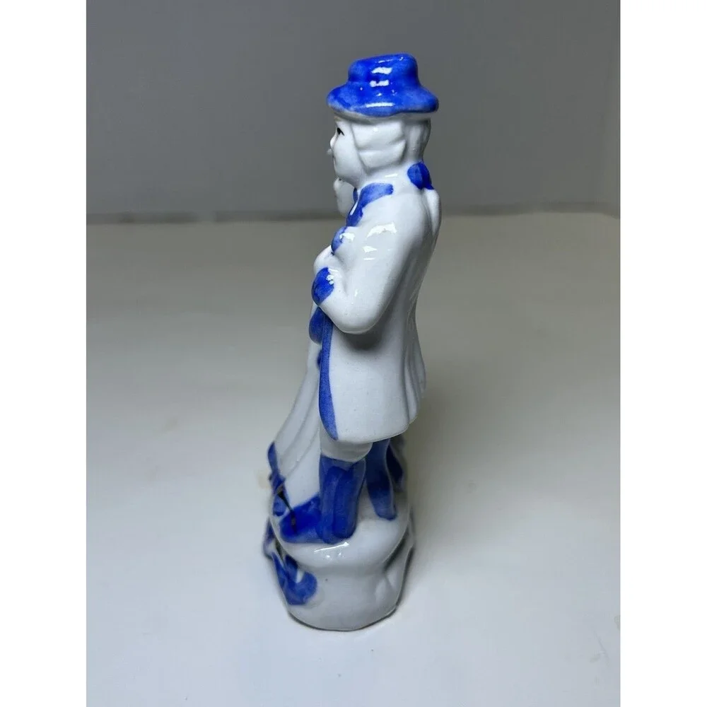Vintage Victorian/Colonial Porcelain Couple Playing Music Figurine White/Blue